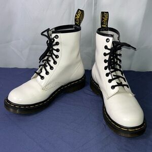 Dr. Martens 1460 8-eye boots, White Patent, Women’s Sz 6